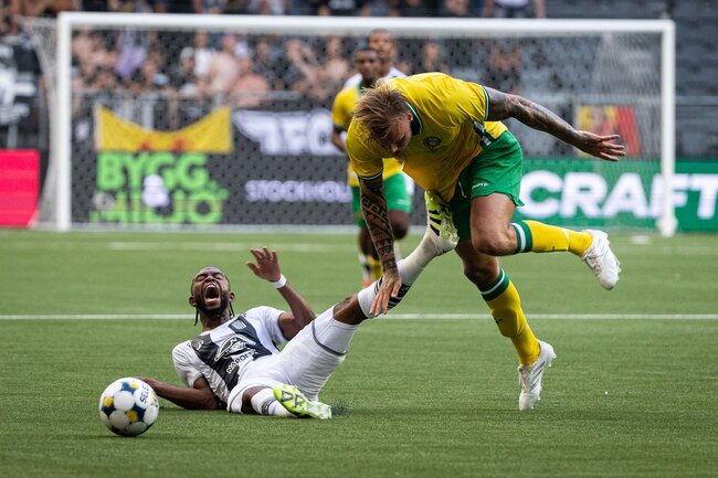 Cuộc thư hùng giữa Sporting Charleroi vs St.-Truidense VV